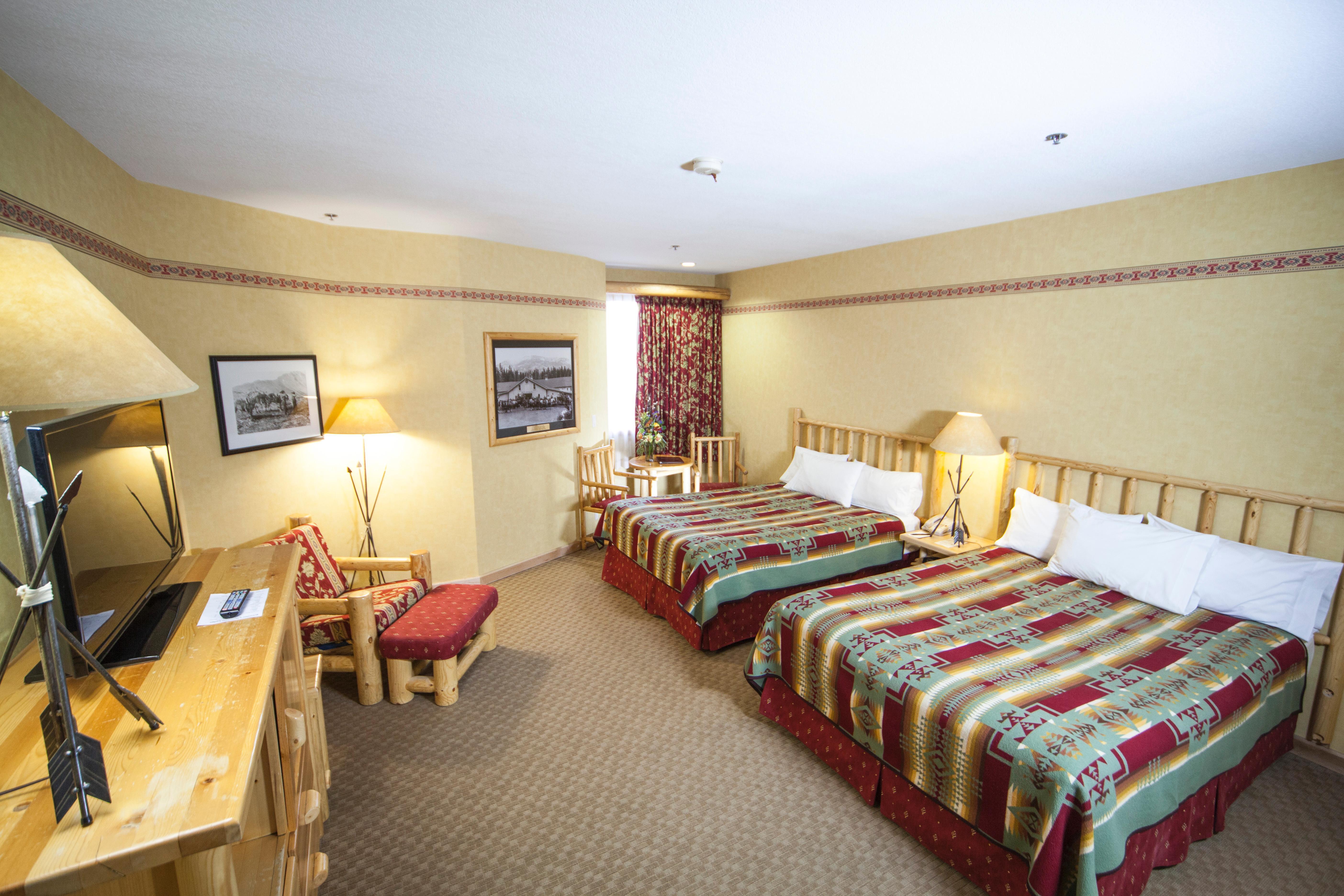 Brewster Mountain Lodge Банф Экстерьер фото