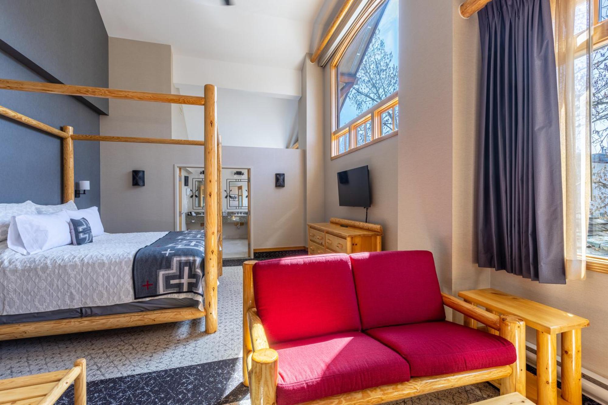 Brewster Mountain Lodge Банф Экстерьер фото